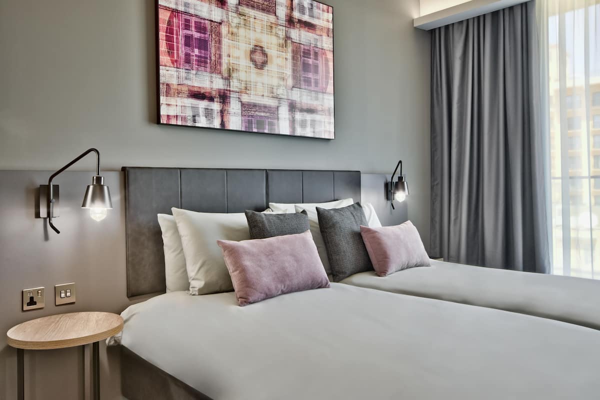 in-room safe, desk, laptop workspace, soundproofing