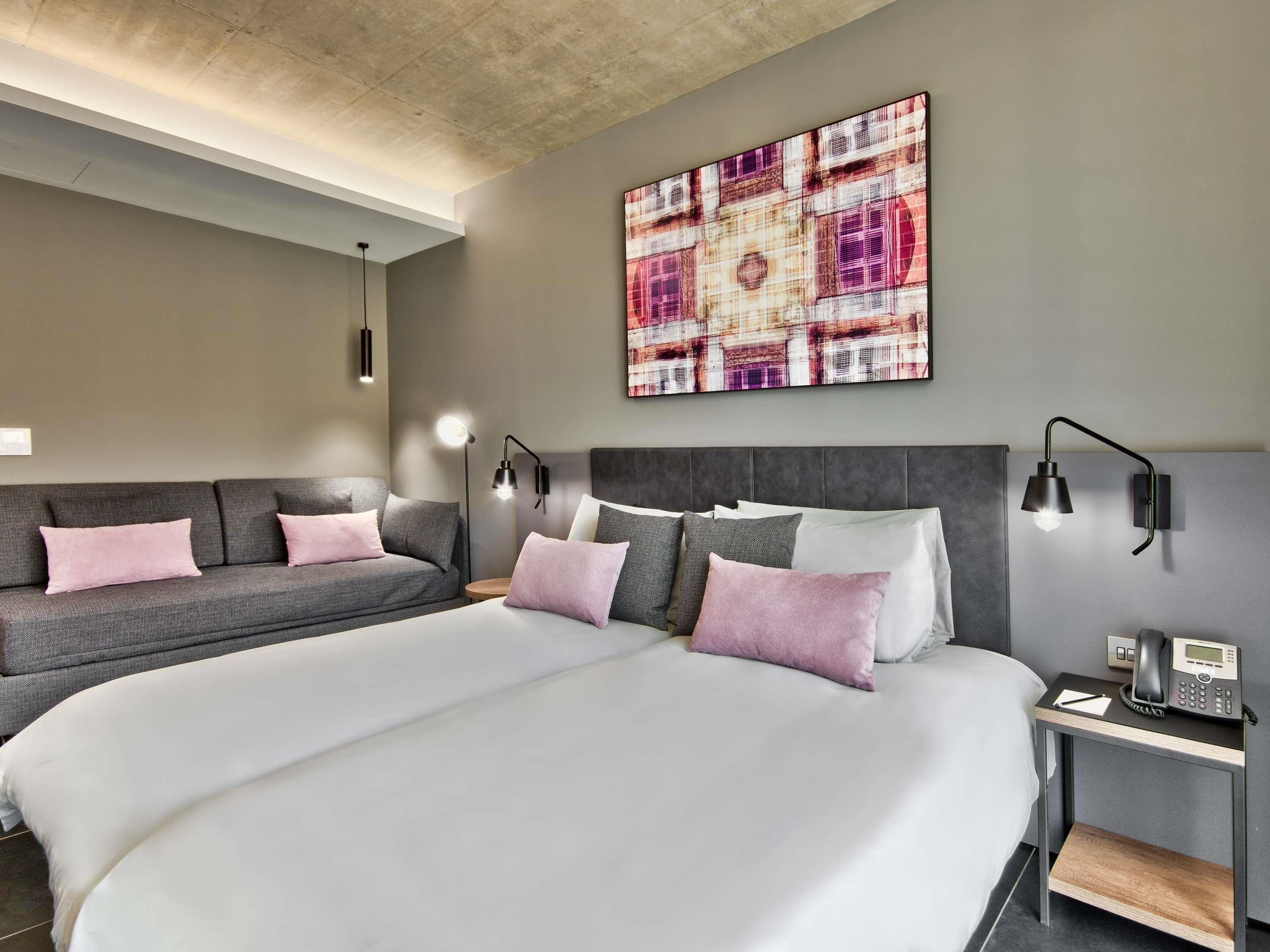 In-room safe, desk, laptop workspace, soundproofing