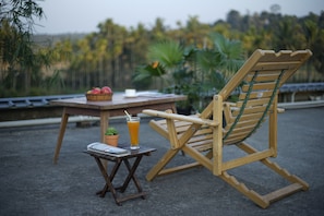Sun deck