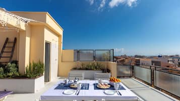 Apartment, 1 Bedroom | Terrace/patio