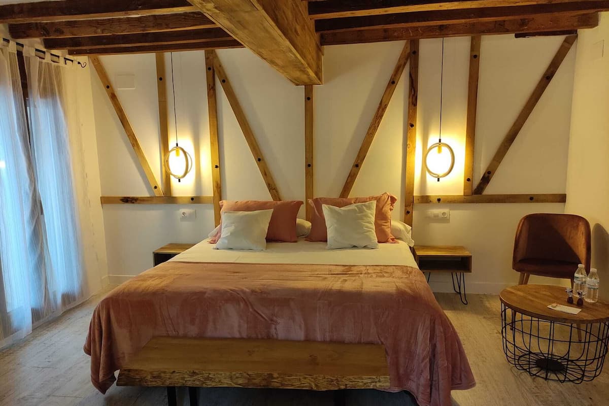 Room, 1 Queen Bed, City View | Minibar, desk, laptop workspace, soundproofing