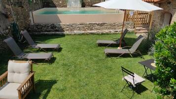 Piscine extérieure (ouverte en saison)