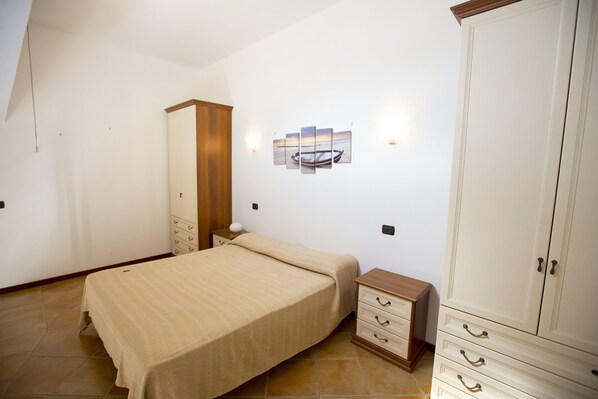 Apartment, 1 Bedroom | Wi-fi percuma, cadar katil 