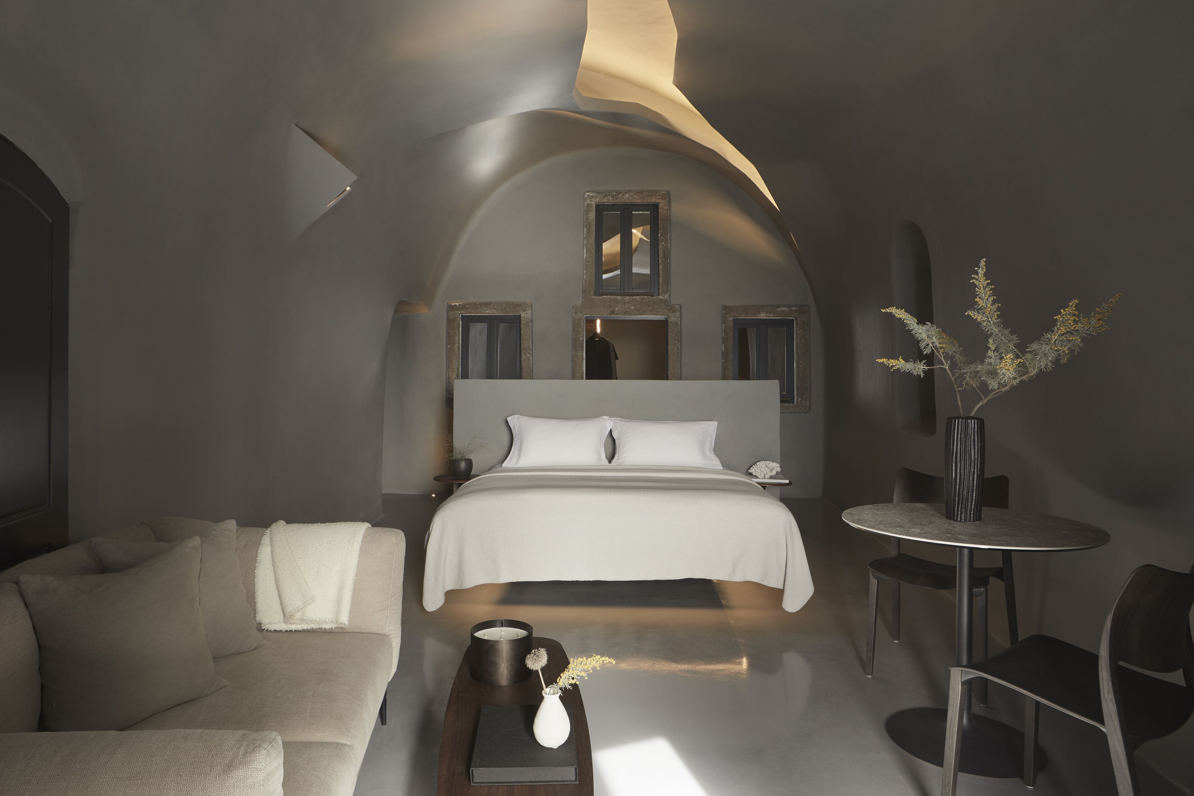 Inside Kivotos Santorini - Preferred Hotels & Resorts Santorini (image 6)