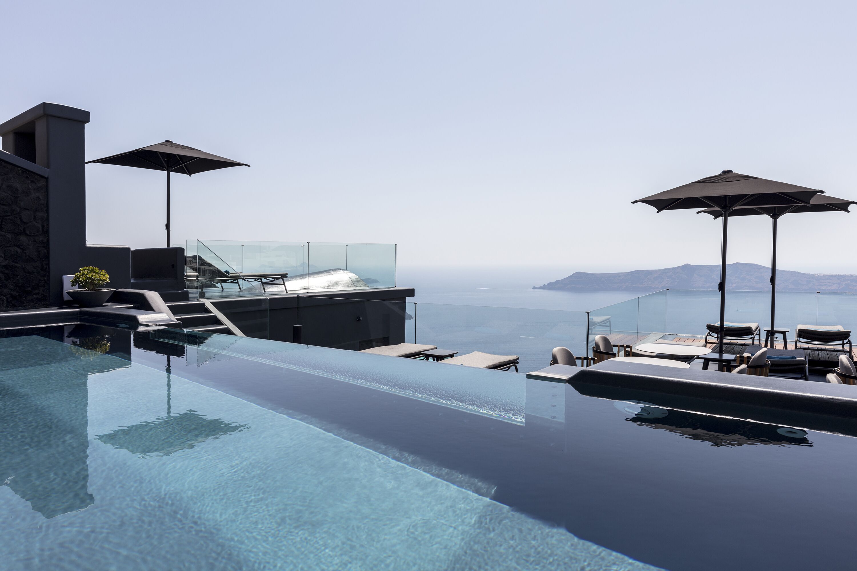 Seasonal outdoor pool, pool umbrellas, sun loungers