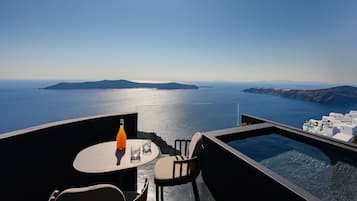 Honeymoon Suite Sunset View with Outdoor Hot Tub & Indoor Plunge Pool | Vue sur la plage/l’océan