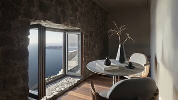 Deluxe Suite Sunset View with Hot Tub | Terraza o patio