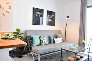 Flat-screen TV - Holyhome apartment 204 (Teguise)
