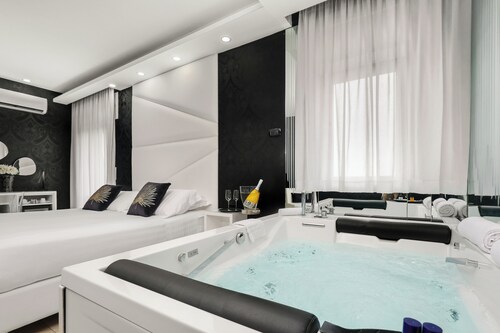 Reggia Suite Spa Hotel