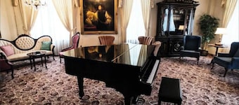 2-Bedroom Luxury Suite in Minneapolis Boutique Hotel