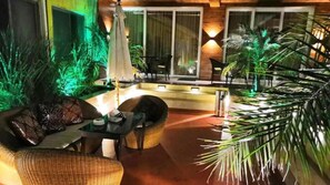 Terrace/patio - Shivers Oasis Luxury rooms (Candolim)