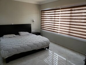 Deluxe Condo - City Enclave Luxury Condo (Accra)