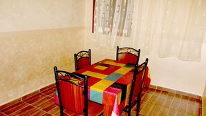 Apartment | In-room dining - Appartement Centre Ville (Fnideq)
