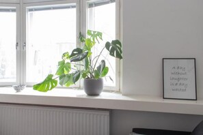 Free WiFi, bed sheets - WeHost Malminkatu 38 (Helsinki)