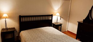 3 bedrooms, travel crib, free WiFi, bed sheets