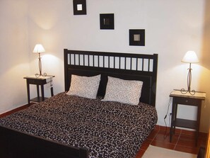 3 chambres, lit parapluie, Wi-Fi gratuit, draps fournis
