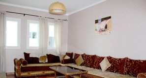 Appartement, 2 chambres | Coin séjour | Télévision à écran plat