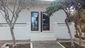 Basic Studio | Terrace/patio