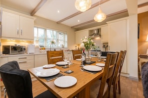 Parsley House | Private kitchen | Full-size fridge, microwave, oven, stovetop