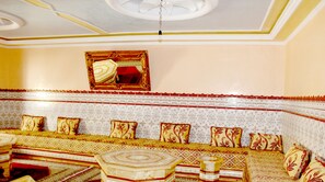 Appartement, 2 chambres | Coin séjour | Télévision à écran plat