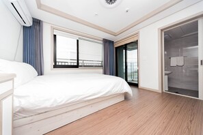 Premium bedding, pillowtop beds, free WiFi - ROCKHILL PENSION (Jeju City)