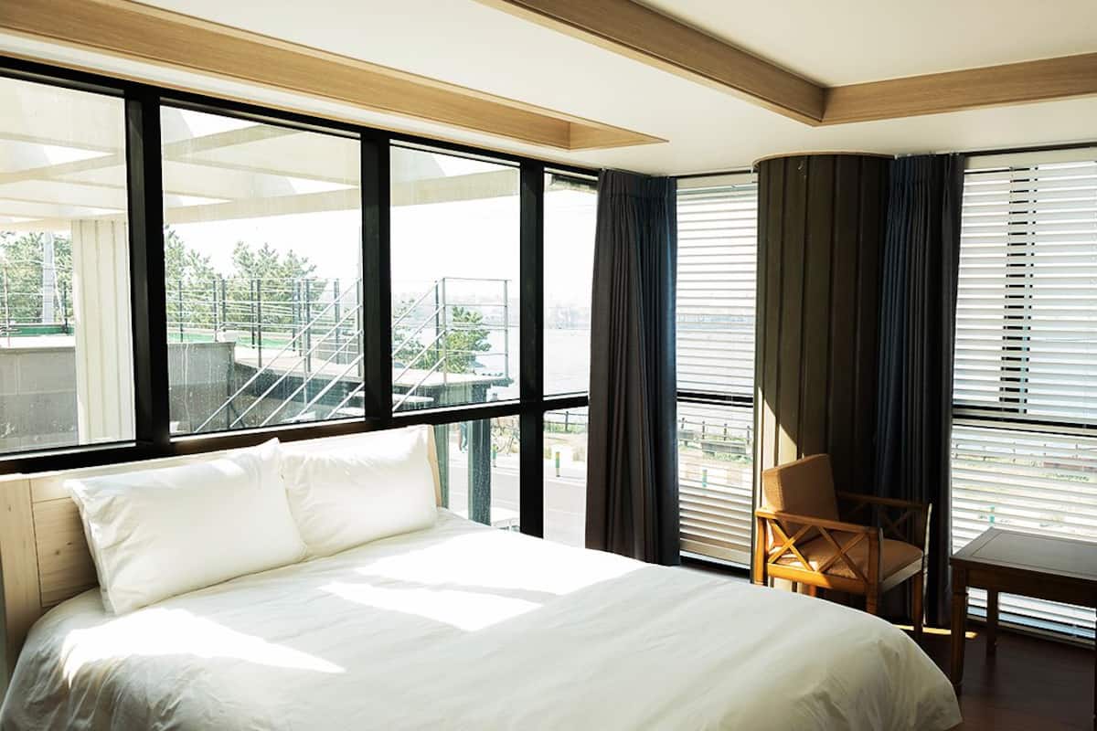 Premium bedding, pillow-top beds, free WiFi