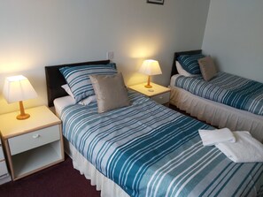 Standard Twin Room (Room 3) | Hypo-allergenic bedding, blackout curtains, iron/ironing board