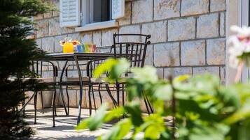 Apartment, 2 Bedrooms | Terrace/patio