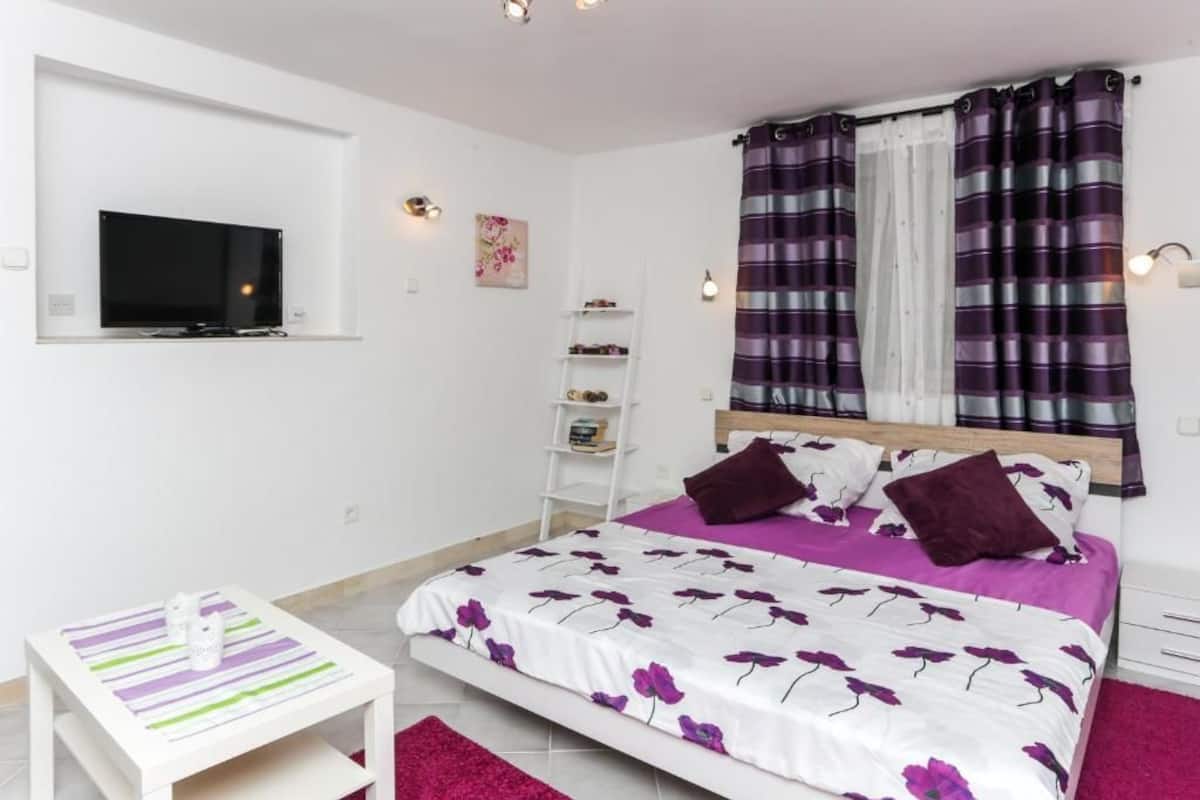 Departamento | Cortinas blackout, tabla de planchar con plancha y wifi gratis