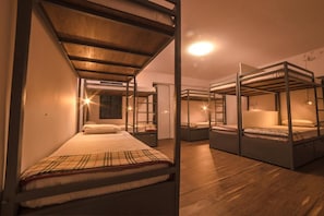 Rollaway beds, free WiFi