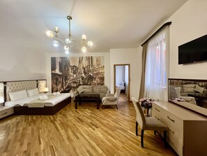 Leilighet – comfort | Sengetøy av topp kvalitet, skrivebord, lydisolert og strykejern/-brett