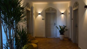 Hallway - The Mansion (Ghent)