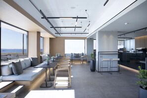 Lobby lounge - The Alex Monte Kastella (Piraeus)