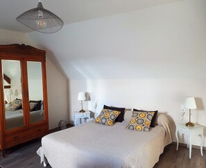 Familienzimmer (Bouinotte) | Individuell dekoriert, individuell eingerichtet, schallisolierte Zimmer