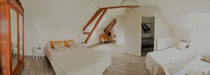 Family Room (Bouinotte) | Individually decorated, individually furnished, soundproofing