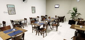 Desayuno buffet incluido todos los días