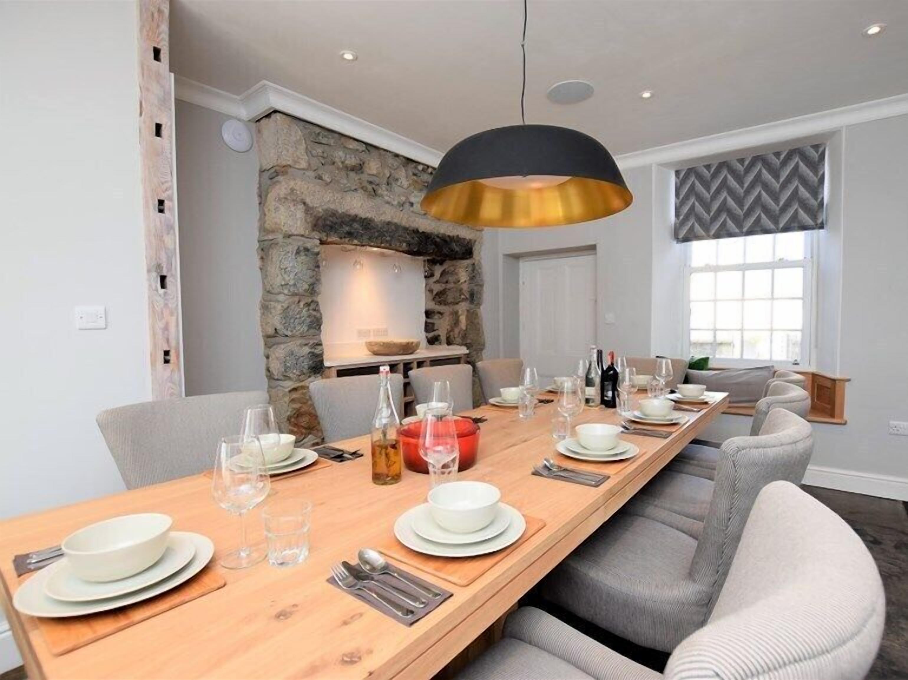 บ้านพักลักซ์ชัวรี่ | บริการอาหารในห้องพัก