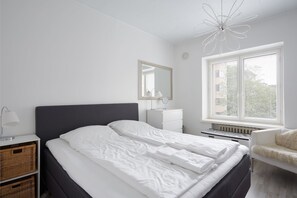 Apartment | Premium bedding, individually decorated, individually furnished