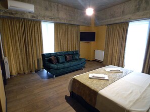 Standard Double Room | Blackout drapes, soundproofing, iron/ironing board, rollaway beds - Bere (Tbilisi)