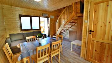 Flat-screen TV, ping pong