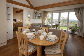 Hare Cottage | In-room dining - Hare Cottage (Leyburn)