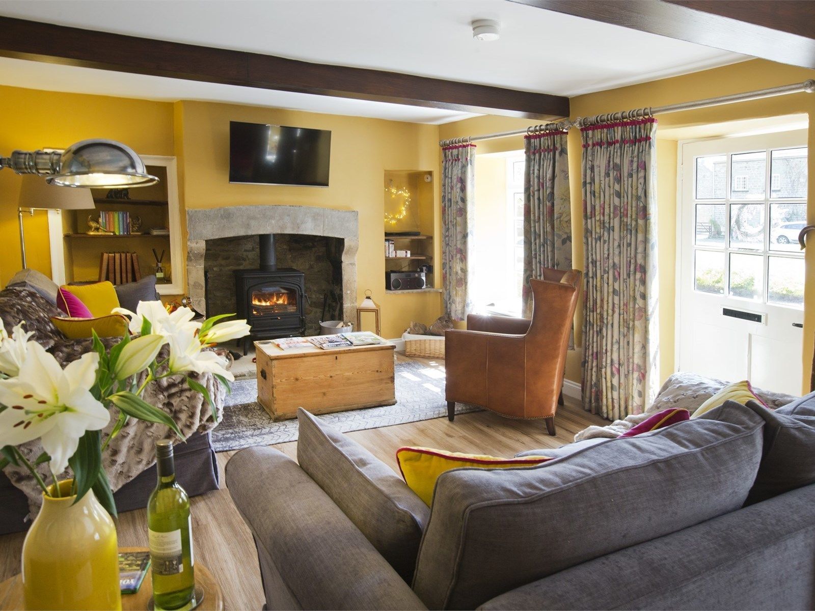 Boutique 39 | Living area | Flat-screen TV