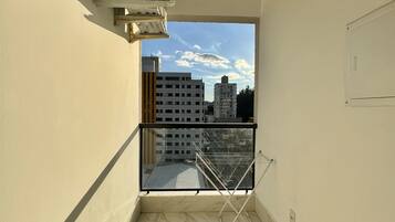 Apartemen Deluks | Teras/patio