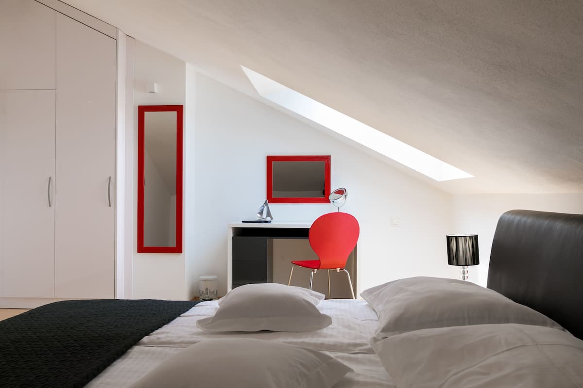 Penthouse Apartment | Insonorización, cunas gratuitas, wifi gratis y ropa de cama