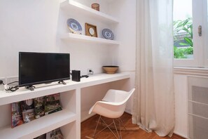 Design Studio | Living area | Smart TV