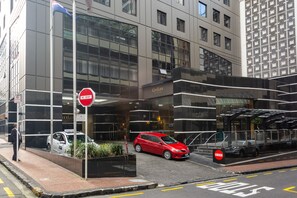 施設の正面