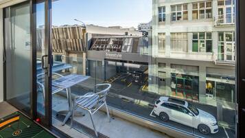 Apartemen, 2 kamar tidur | Balkon