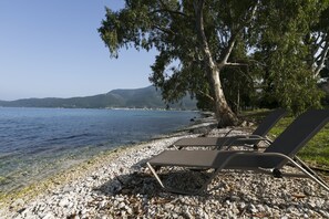 Beach/ocean view - Meliti Waterfront Suites (Kefalonia)