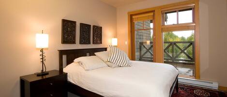 4 dormitoris, planxa i posts de planxar, wifi i roba de llit