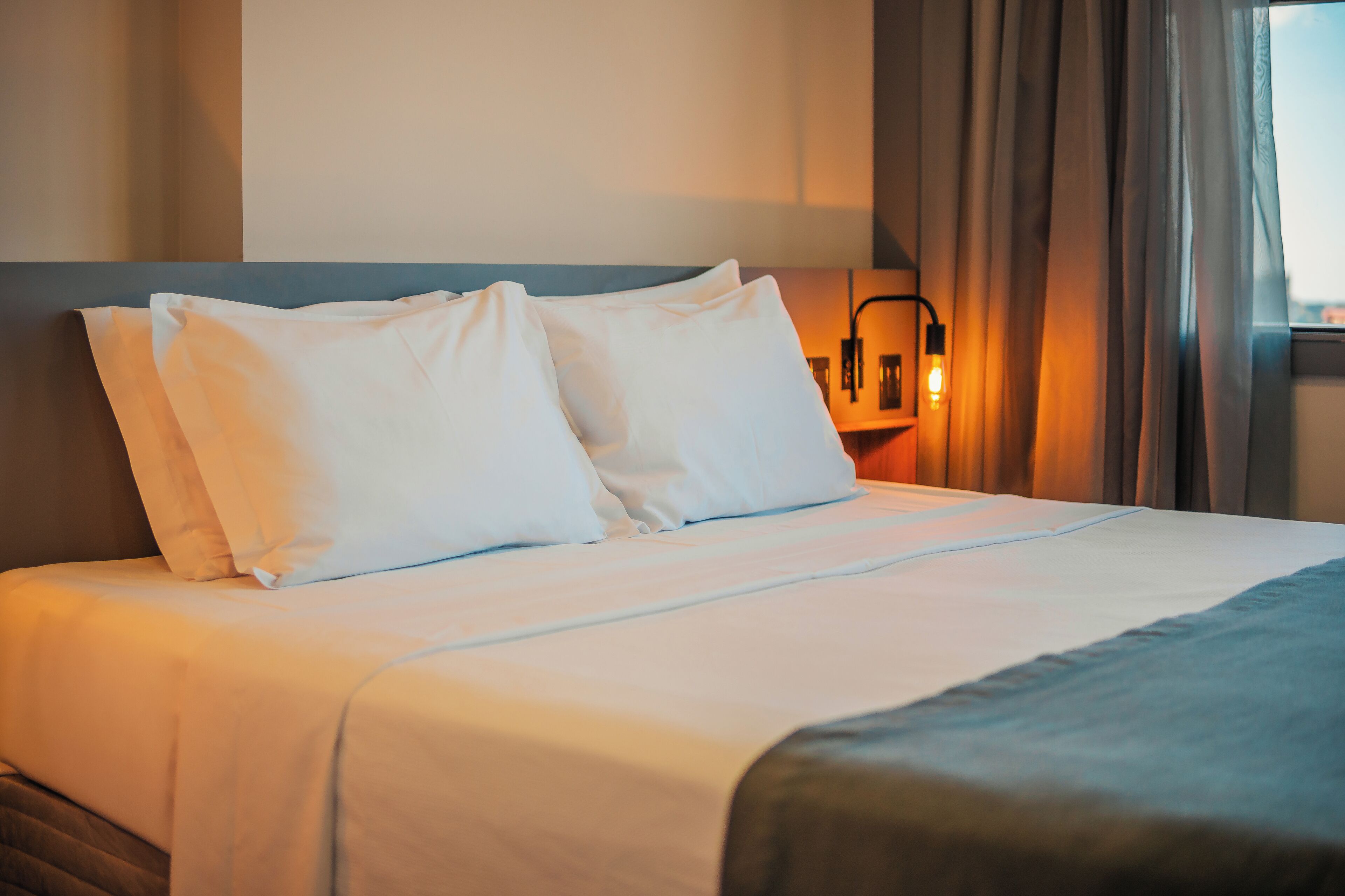 in-room safe, desk, laptop workspace, blackout curtains